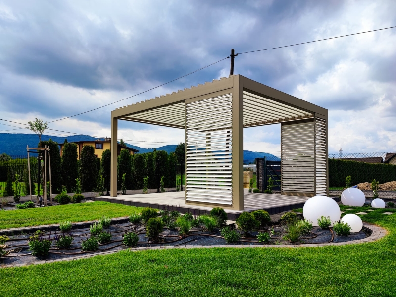 Shutters na wymiar szerokość kolorystyka i materiał - indywidualnie