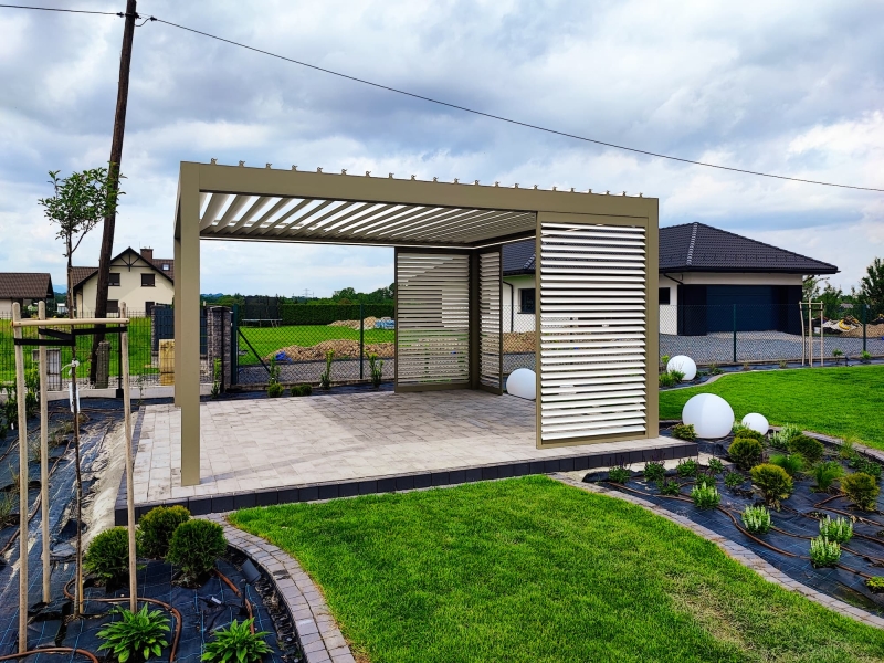 Shutters na wymiar szerokość kolorystyka i materiał - indywidualnie