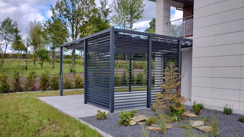 Pergola aluminiowa przyścienna PS1