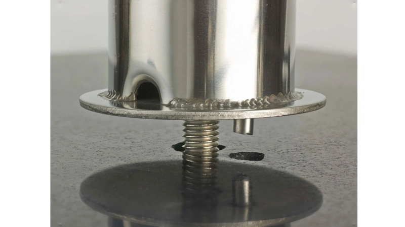 Parasolbase-granite-detail-anti-slipsystem_parasolbase-Platinum.jpg