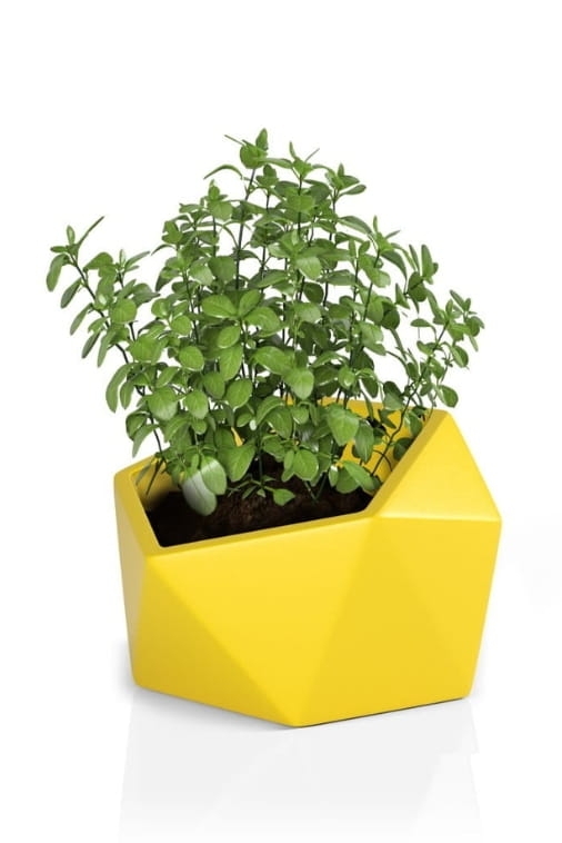 asymetryczna donica do ogrodu