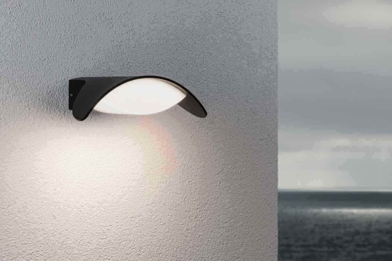 Oświetlenie ogrodu chodnika