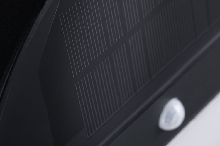 Lampa solarna do ogrodu