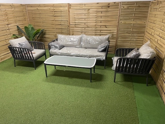 Zestaw wypoczynkowy do ogrodu ze stolikiem