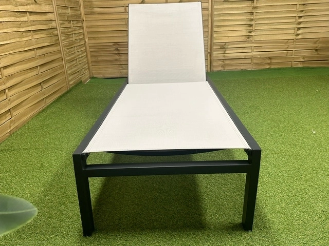 Leżak ogrodowy aluminium