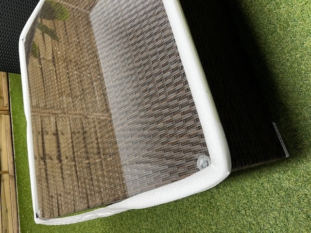 Meble ogrodowe zestaw gratis stolik poszewki pokrowce