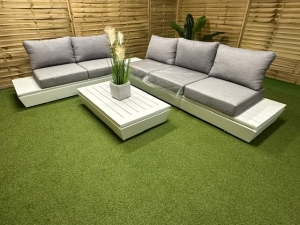 Meble ogrodowe wypoczynkowe Laguna – zestaw designerski 5-osobowy, kanapy z półkami, biały aluminiowy stelaż, stolik, Artist Collection