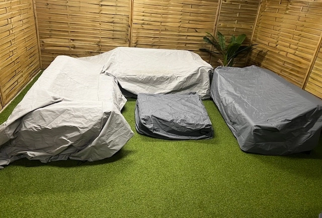 Zestaw ogrodowy z pokrowcem