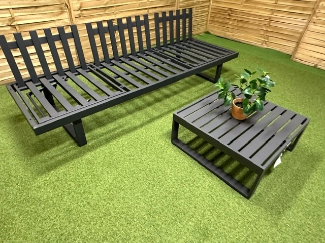 Meble ogrodowe rozkładane outletowe