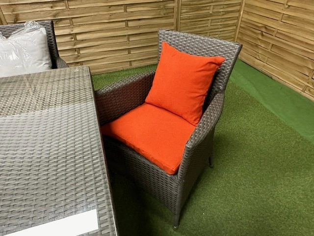 Meble ogrodowe ze stolikiem, technorattnaowe, 4 osobowe