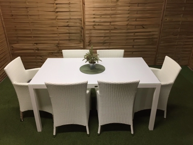 Ogrodowy zestaw stołowy outlet - stół z fotelami biały 6 osobowy
