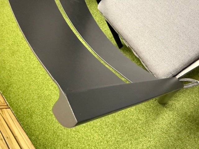 Stół z krzesłami na ogród 6 osobowy