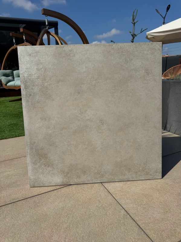 Ultra Gare Sand 90x90x3cm