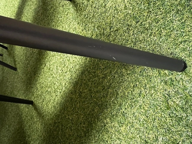 Stół 6 osobowy z kubełkowymi siedziskami i szklanym stołem - outlet